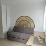 A 2 Pas De La