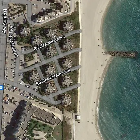 A 2 Pas De La דירה